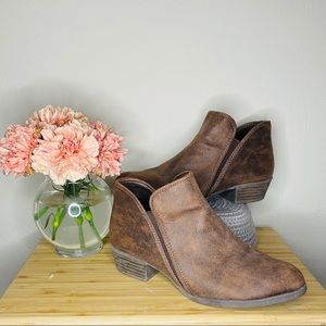 Women’s faux brown leather booties